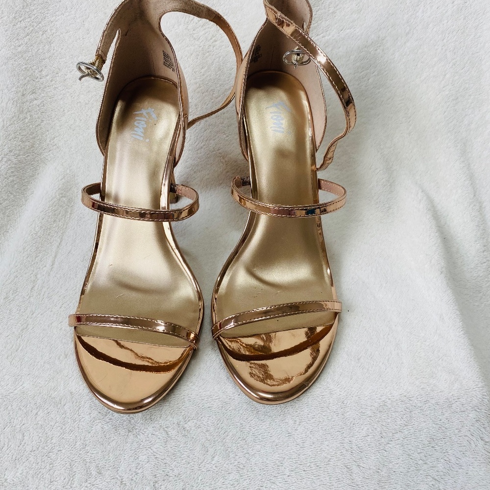 Fiona Rose Gold‎ Tube Strap Sandal Heels Womens 8.5